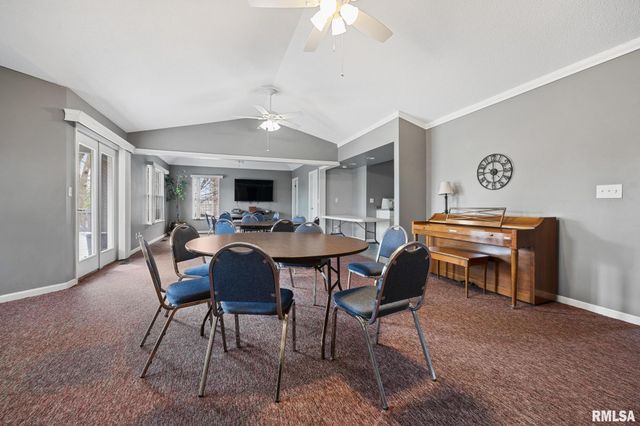 5200 N Knoxville Ave Apt 107N, Peoria, IL 61614