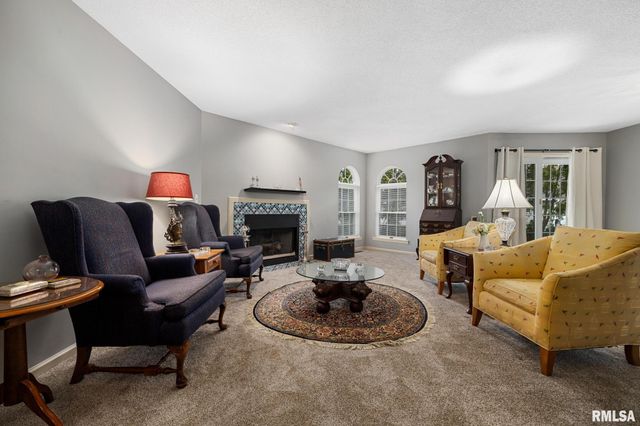 5200 N Knoxville Ave Apt 107N, Peoria, IL 61614