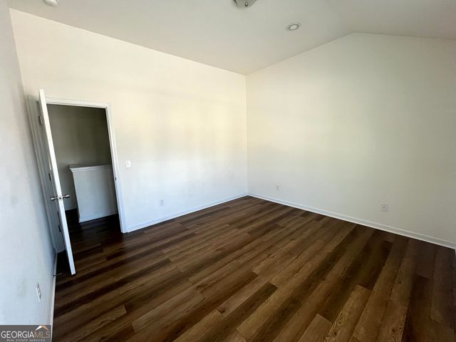 2272 Annes Lake Circle, Lithonia, GA 30058