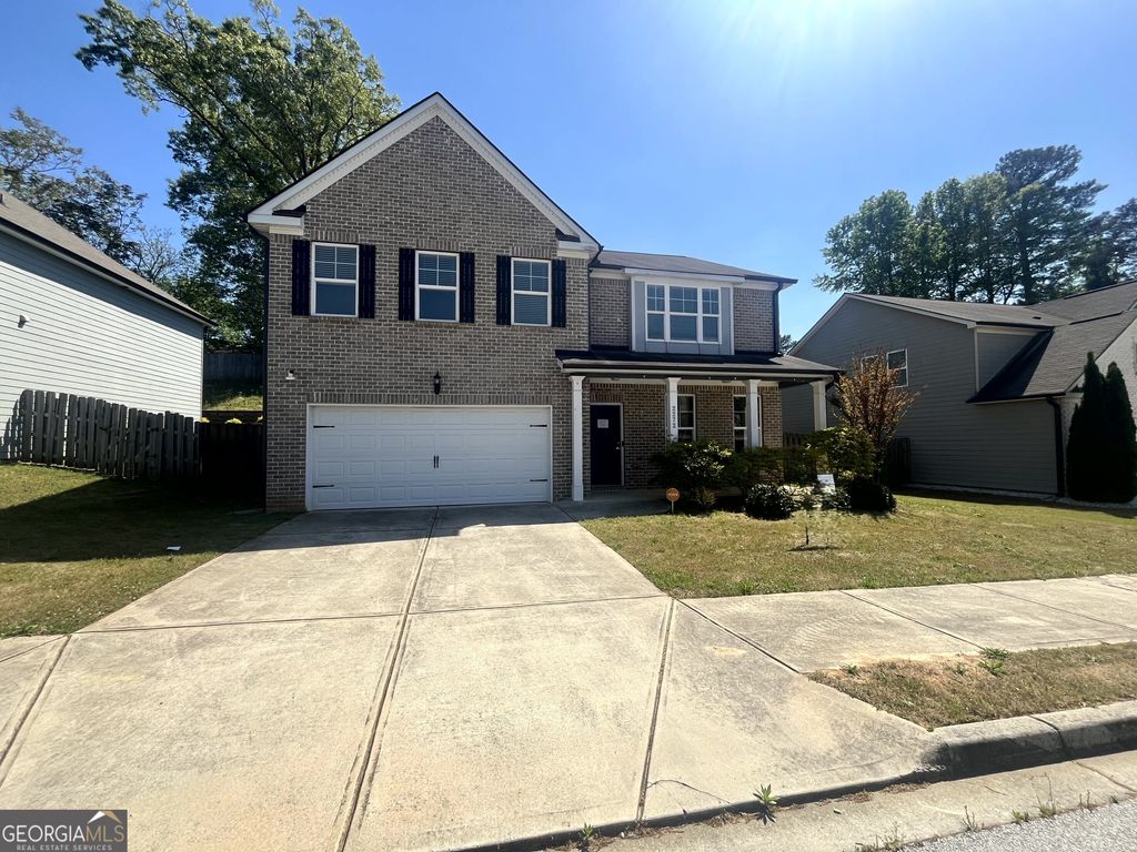 2272 Annes Lake Circle, Lithonia, GA 30058