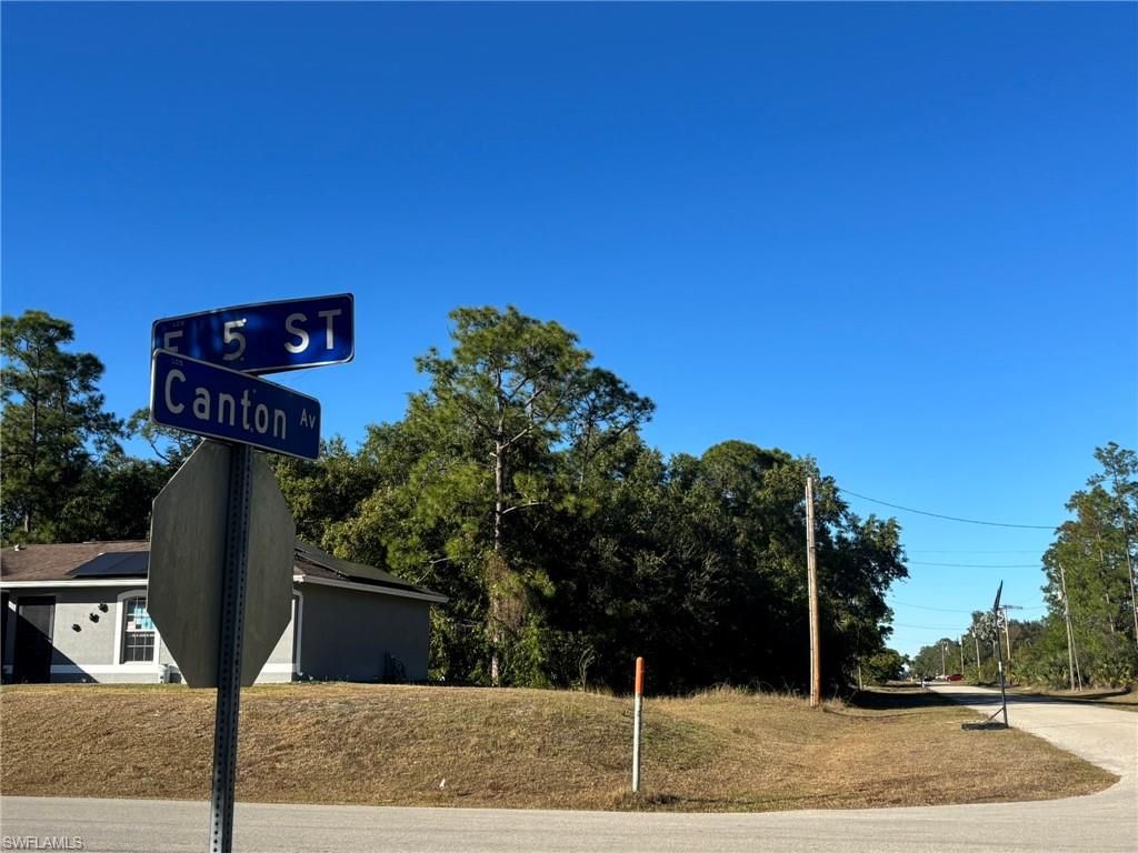 502 Canton AVE, LEHIGH ACRES, FL 33972 — photo 2