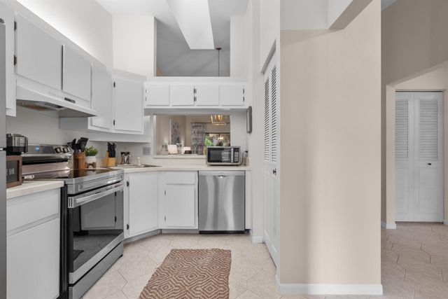 1544 SW Silver Pine Way 104f, Palm City, FL 34990