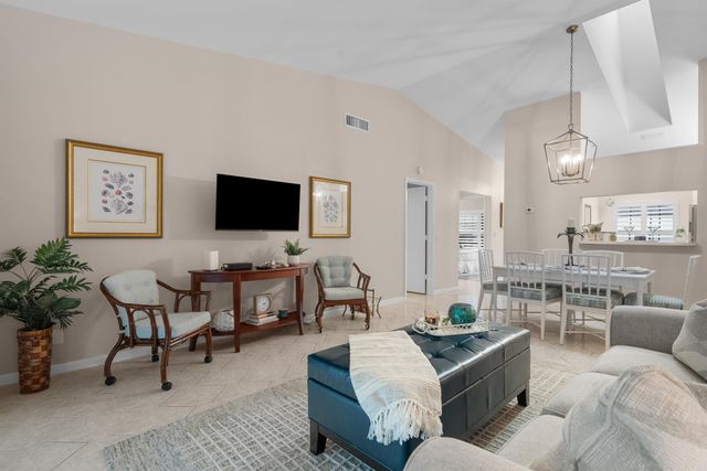 1544 SW Silver Pine Way 104f, Palm City, FL 34990