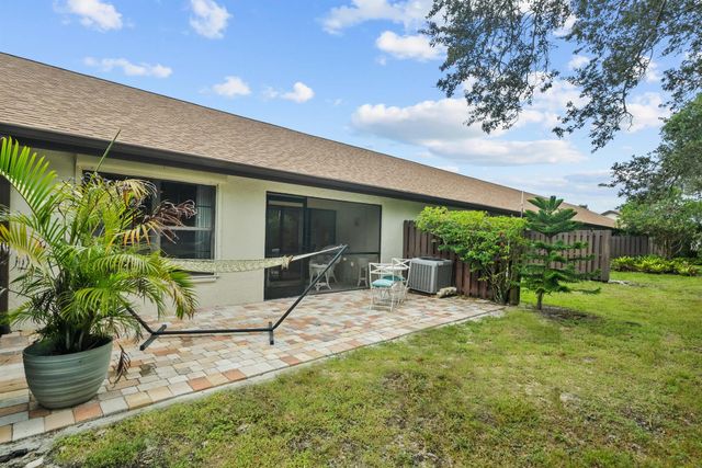 1544 SW Silver Pine Way 104f, Palm City, FL 34990