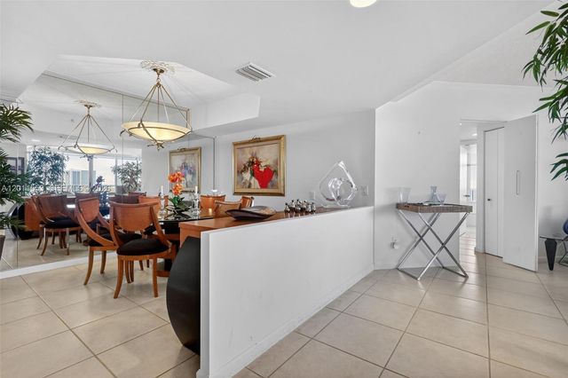 21205 YACHT CLUB DR 2409, Aventura, FL 33180