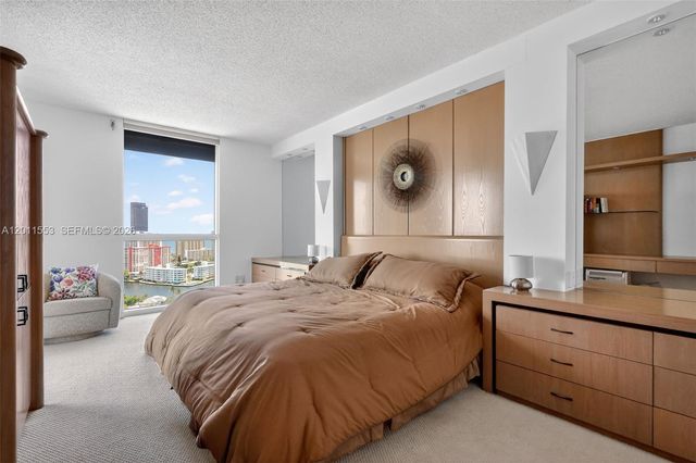 21205 YACHT CLUB DR 2409, Aventura, FL 33180