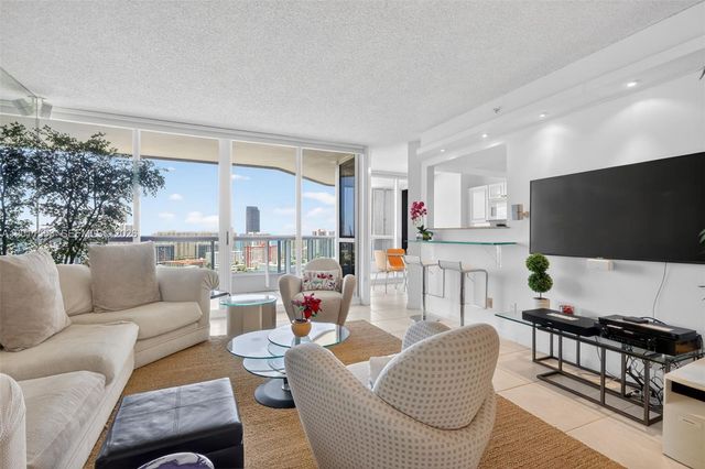 21205 YACHT CLUB DR 2409, Aventura, FL 33180