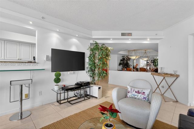 21205 YACHT CLUB DR 2409, Aventura, FL 33180