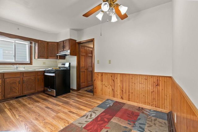 2333 ASHLAND STREET, Oshkosh, WI 54901