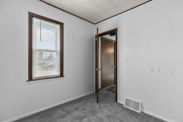 2333 ASHLAND STREET, Oshkosh, WI 54901