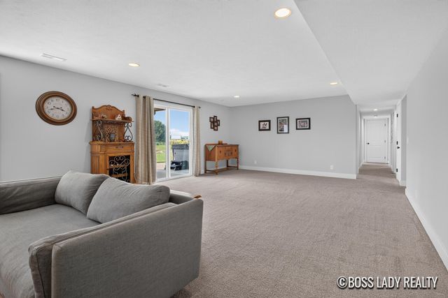 9560 Fields Drive 37, Zeeland, MI 49464