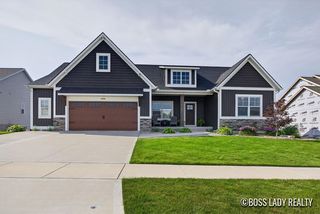 9560 Fields Drive 37, Zeeland, MI 49464