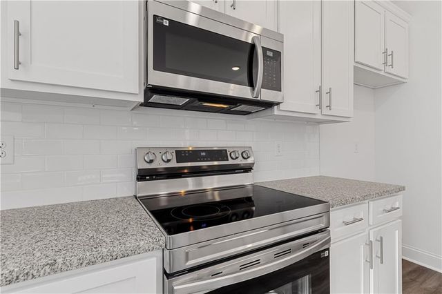 7272 Millbrae Walk, Flowery Branch, GA 30542
