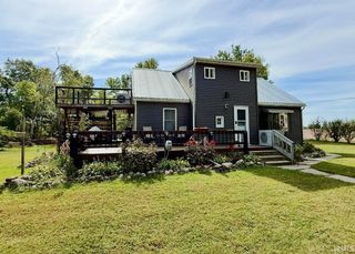 8 EMS Ems R2b Lane, Pierceton, IN 46562