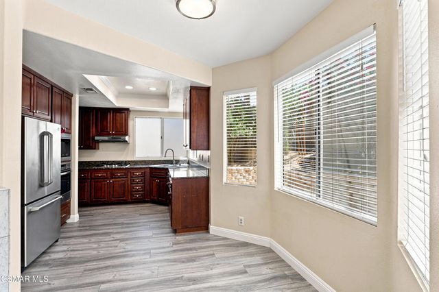 556 Myrtle Court, Oak Park, CA 91377