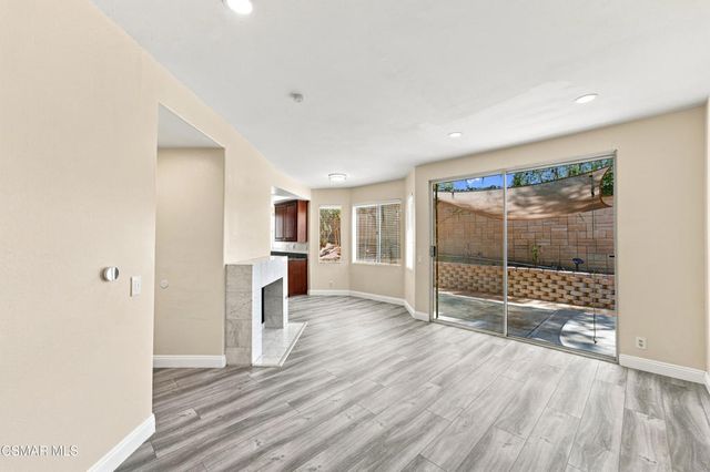 556 Myrtle Court, Oak Park, CA 91377