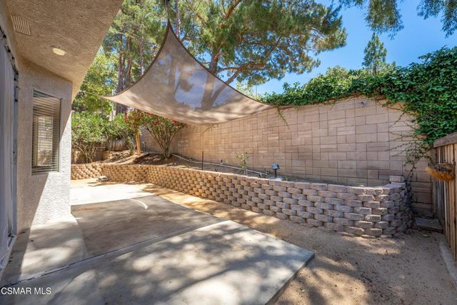 556 Myrtle Court, Oak Park, CA 91377