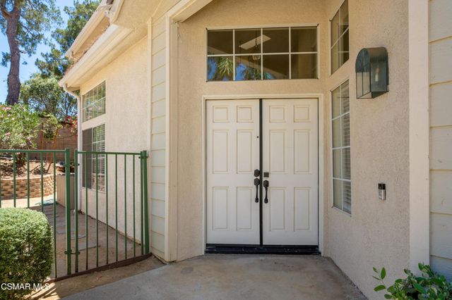 556 Myrtle Court, Oak Park, CA 91377