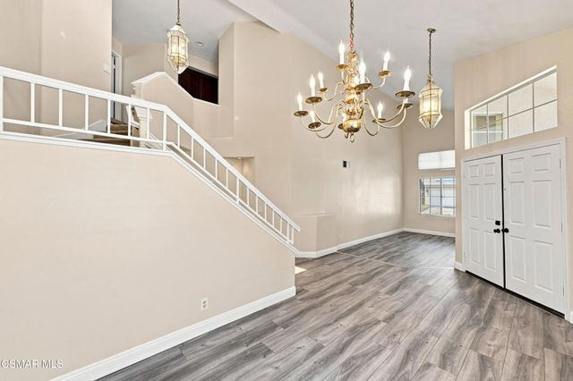 556 Myrtle Court, Oak Park, CA 91377