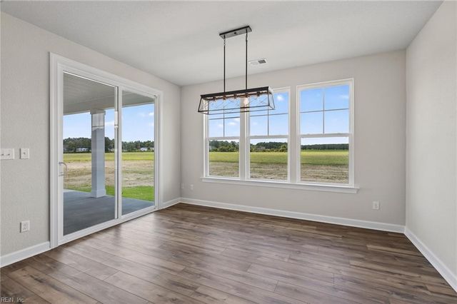 1924 Hungarian RD, Chesapeake, VA 23322