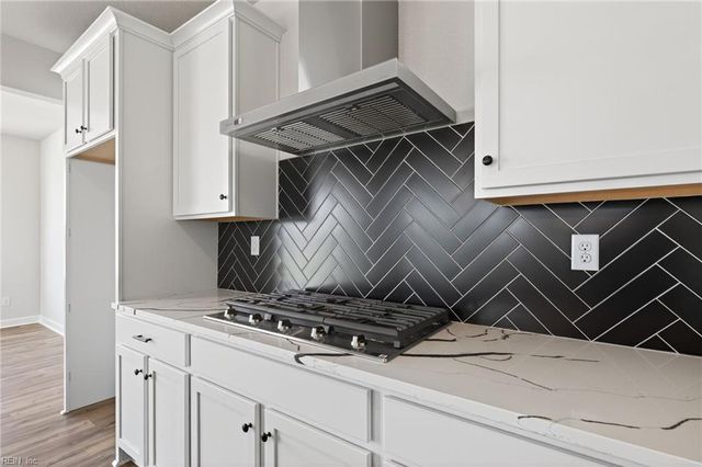 1924 Hungarian RD, Chesapeake, VA 23322