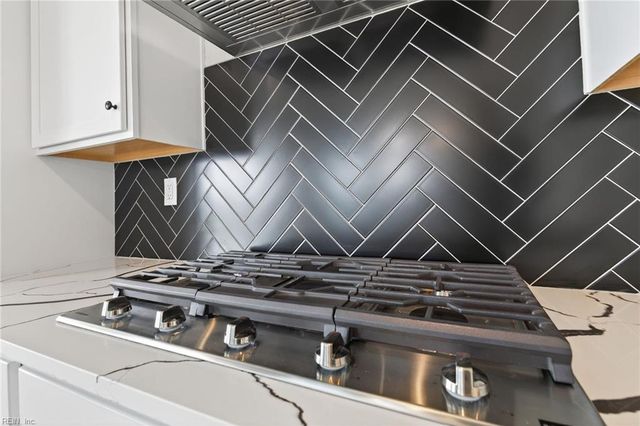 1924 Hungarian RD, Chesapeake, VA 23322