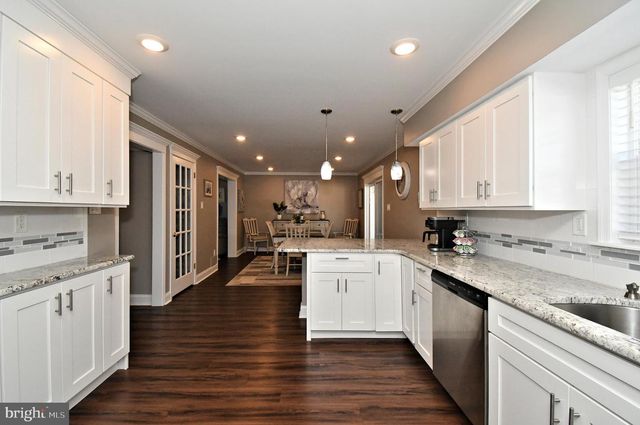6073 MARK CIR, Bensalem, PA 19020