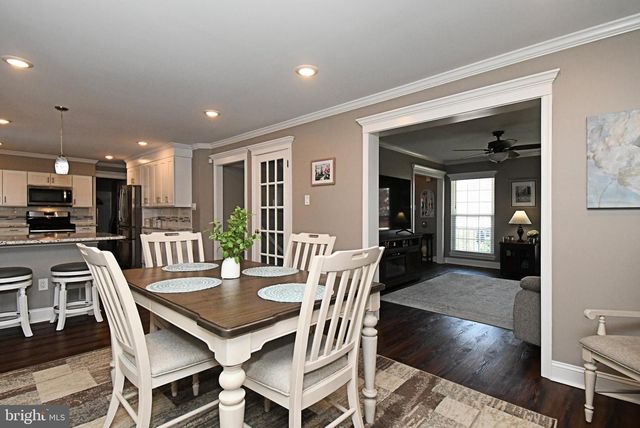 6073 MARK CIR, Bensalem, PA 19020