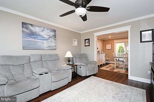 6073 MARK CIR, Bensalem, PA 19020