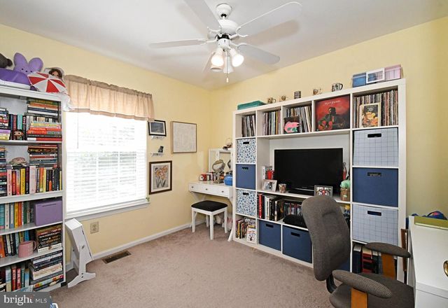 6073 MARK CIR, Bensalem, PA 19020