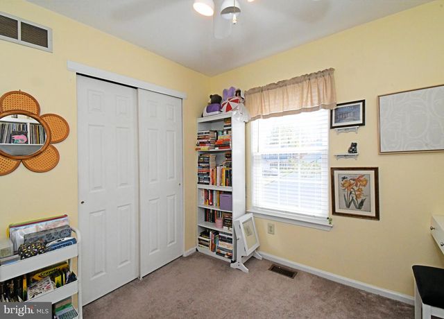 6073 MARK CIR, Bensalem, PA 19020