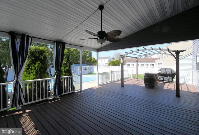 6073 MARK CIR, Bensalem, PA 19020