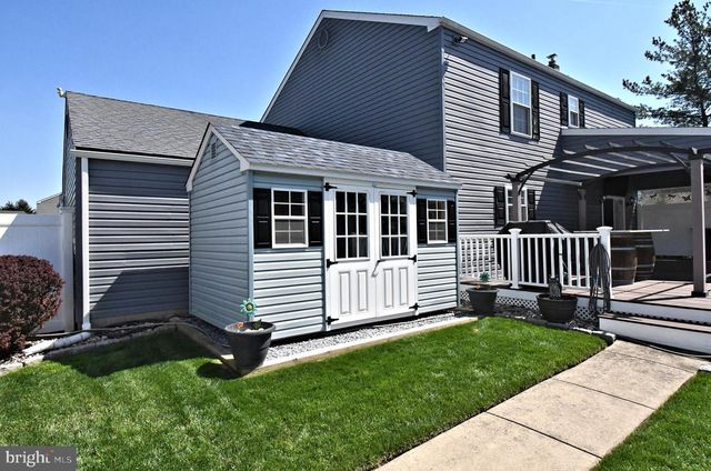 6073 MARK CIR, Bensalem, PA 19020