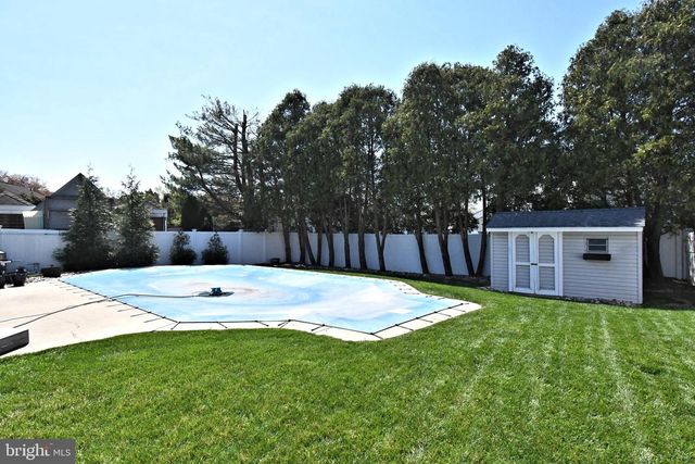 6073 MARK CIR, Bensalem, PA 19020