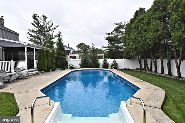 6073 MARK CIR, Bensalem, PA 19020