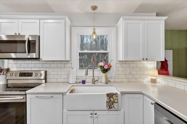 11917 Yorkshire, Ross Twp, MI 49083