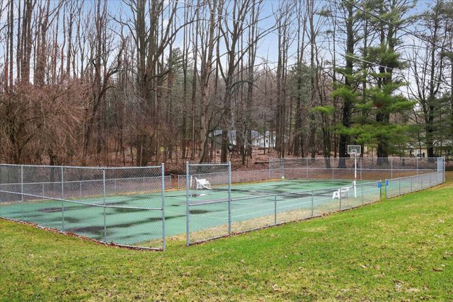 11917 Yorkshire, Ross Twp, MI 49083