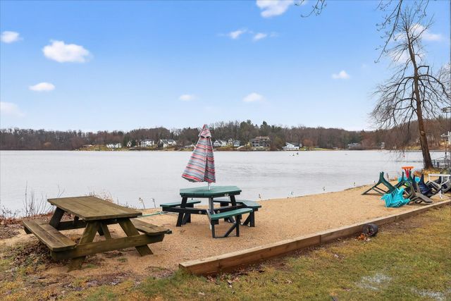 11917 Yorkshire, Ross Twp, MI 49083