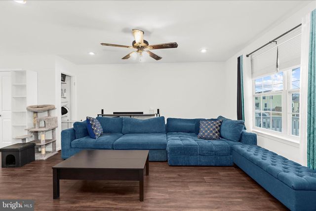 100 CEDAR DR, Glen Burnie, MD 21060