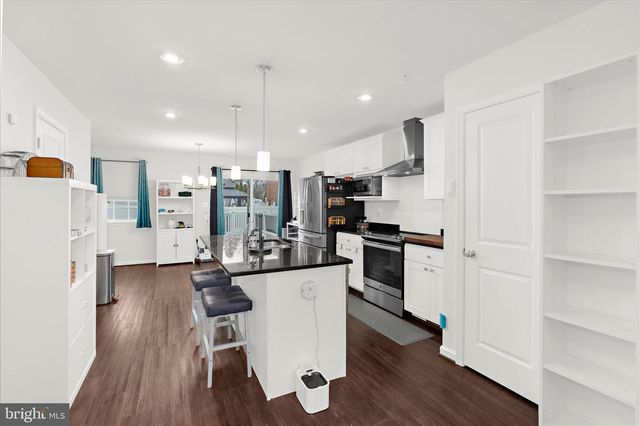 100 CEDAR DR, Glen Burnie, MD 21060