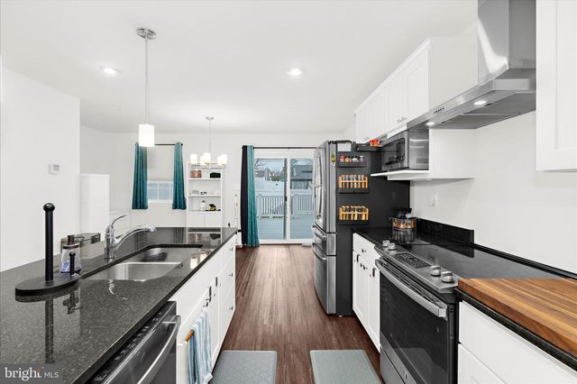 100 CEDAR DR, Glen Burnie, MD 21060