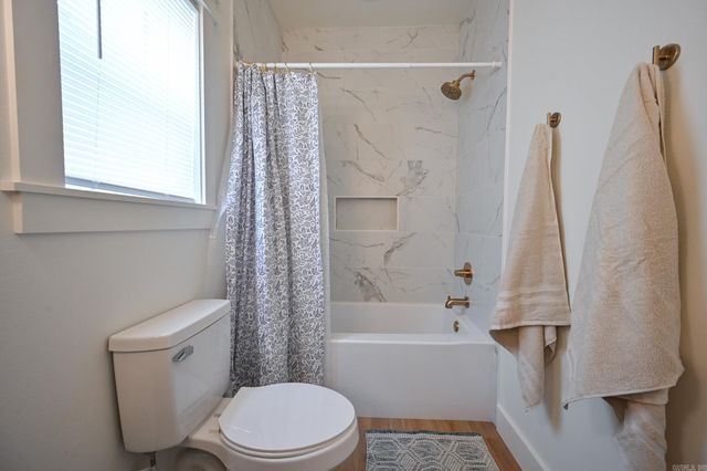 914 S Reine Street, Mena, AR 71945