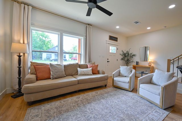 914 S Reine Street, Mena, AR 71945