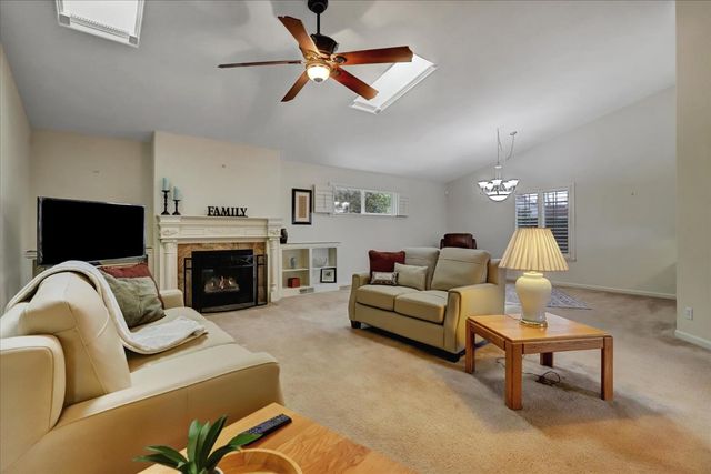 124 Ruby Ledge Ct, Grass Valley, CA 95945