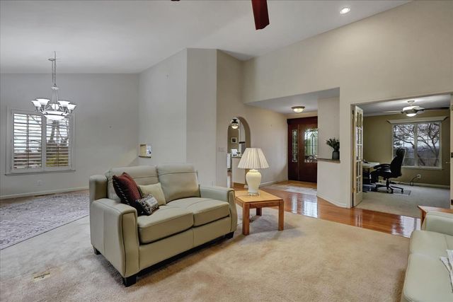 124 Ruby Ledge Ct, Grass Valley, CA 95945