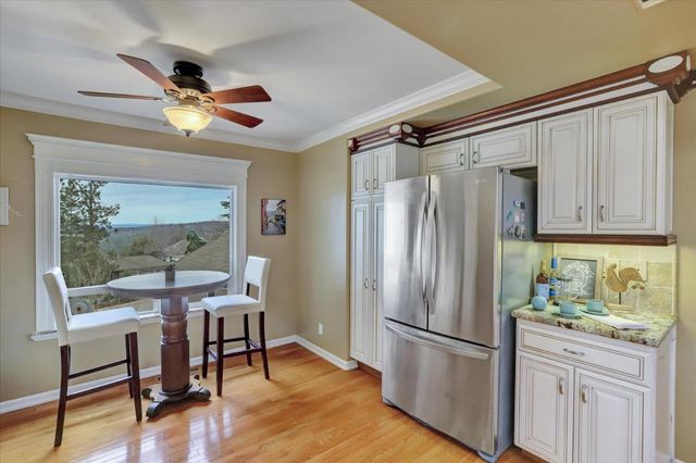 124 Ruby Ledge Ct, Grass Valley, CA 95945