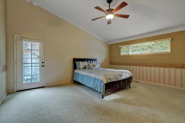 124 Ruby Ledge Ct, Grass Valley, CA 95945