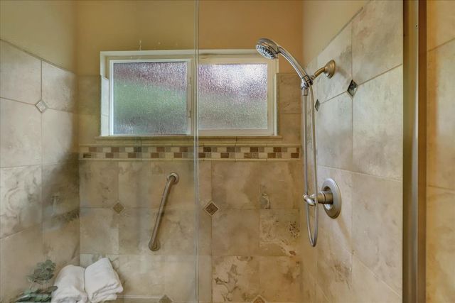 124 Ruby Ledge Ct, Grass Valley, CA 95945