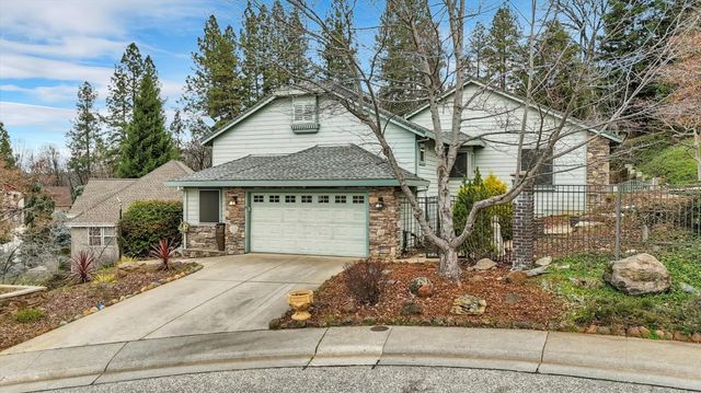 124 Ruby Ledge Ct, Grass Valley, CA 95945