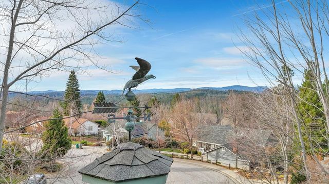124 Ruby Ledge Ct, Grass Valley, CA 95945